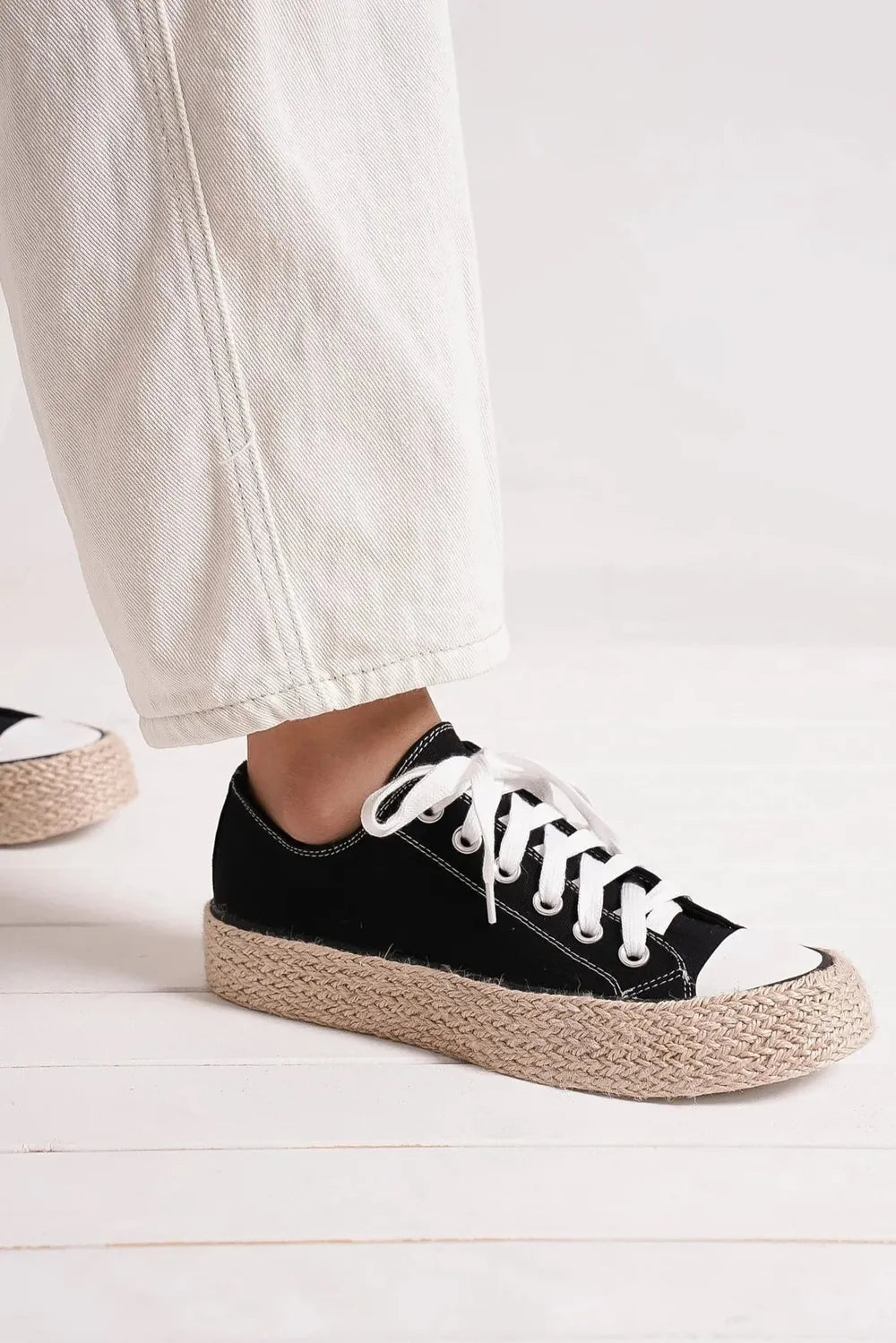 Beast Fashion Lace Up Woven Espadrille Sole Sneakers Secondary image