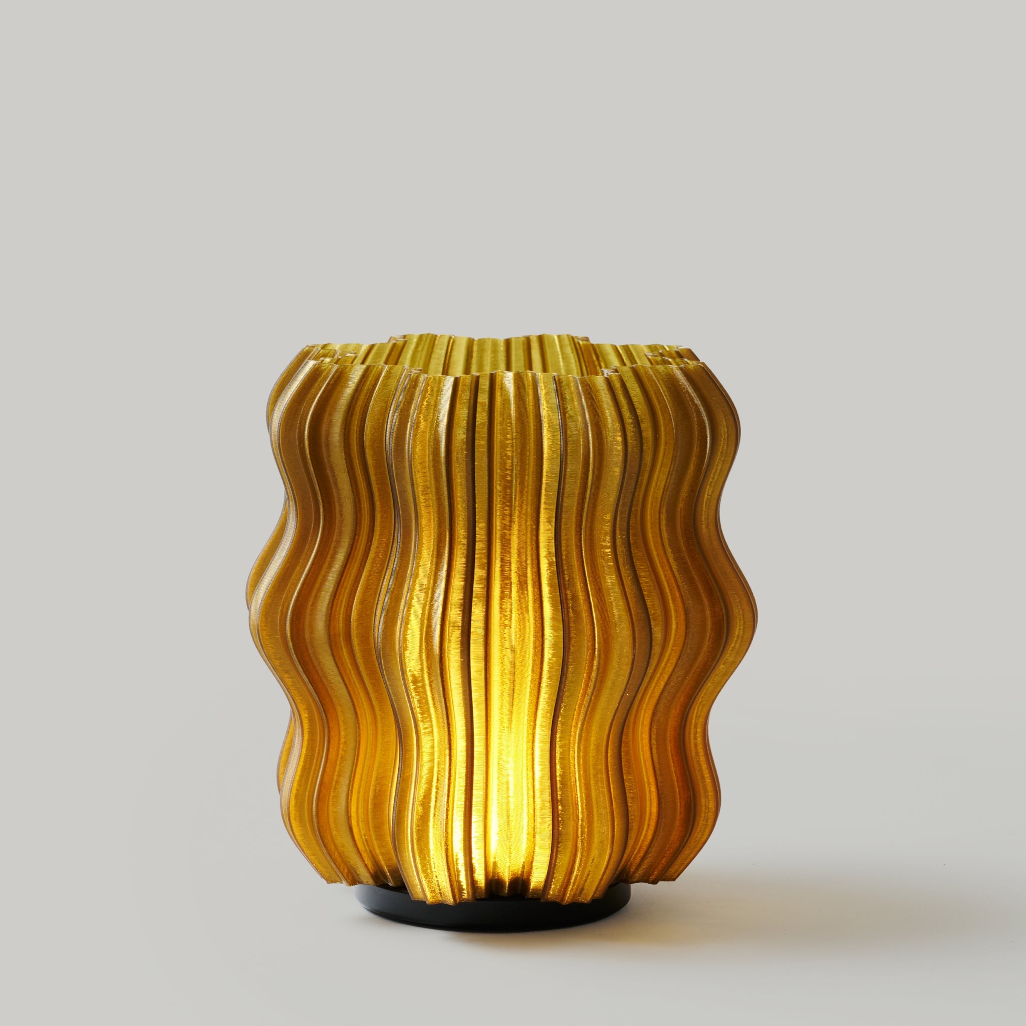 Cordless Mini Wavy Lamp Main image