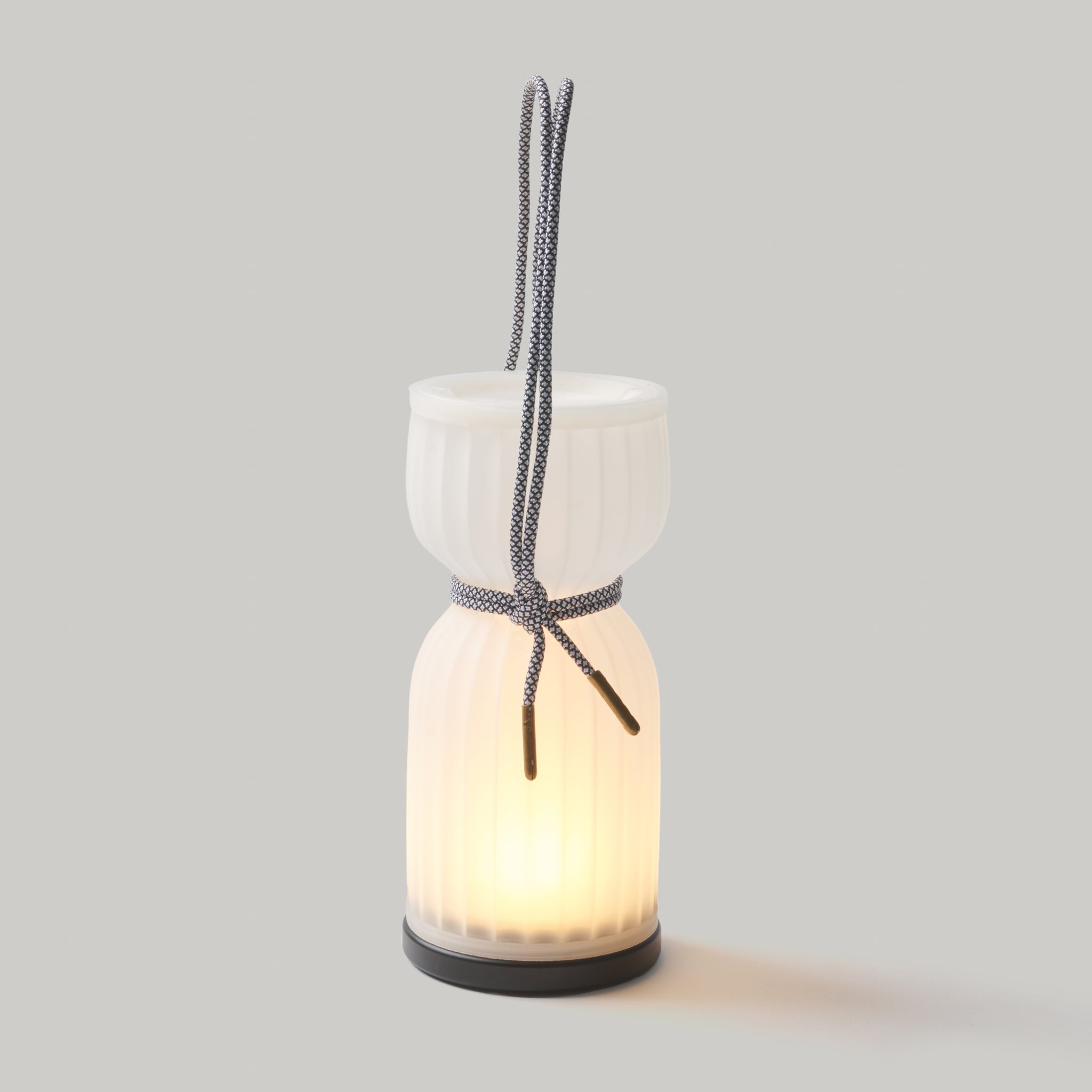 Cordless Camp Lantern Main image