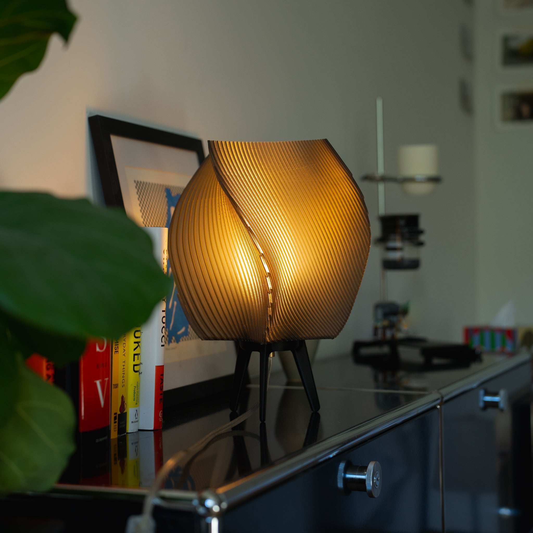 Zephyr Lamp Secondary image