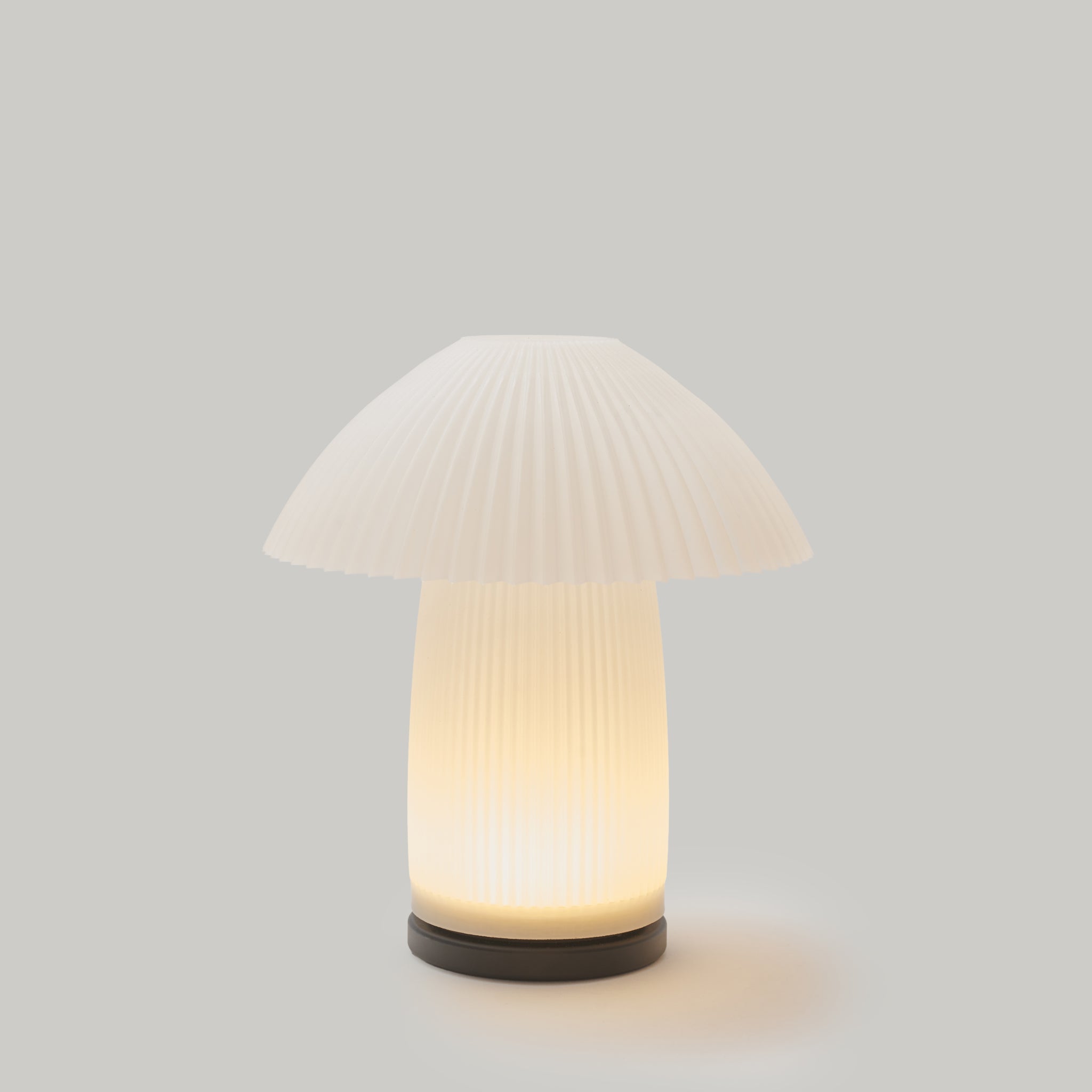 Cordless Kinoko Lamp Main image