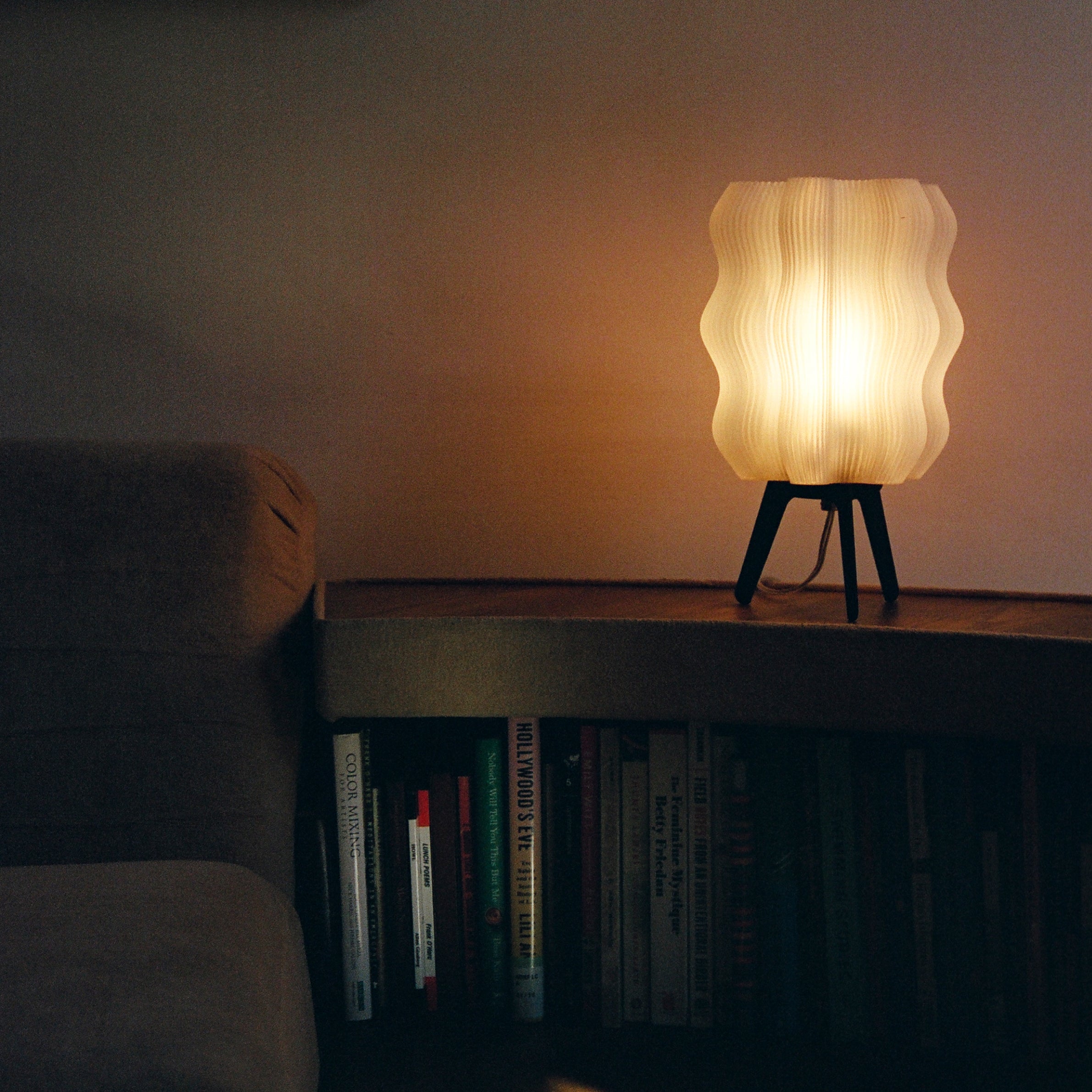 Wavy Lamp Secondary image