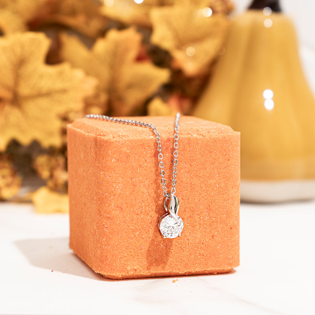 Autumn Citrus Grove Mystery Jewelry Shower Steamer Main image