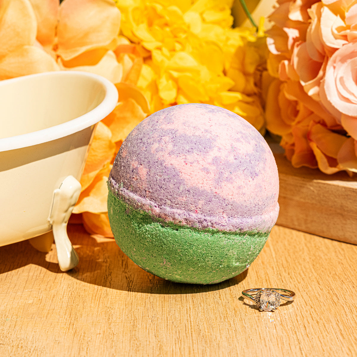 Sun Kissed Garden 10oz Mystery Jewelry Bath Bomb Secondary image